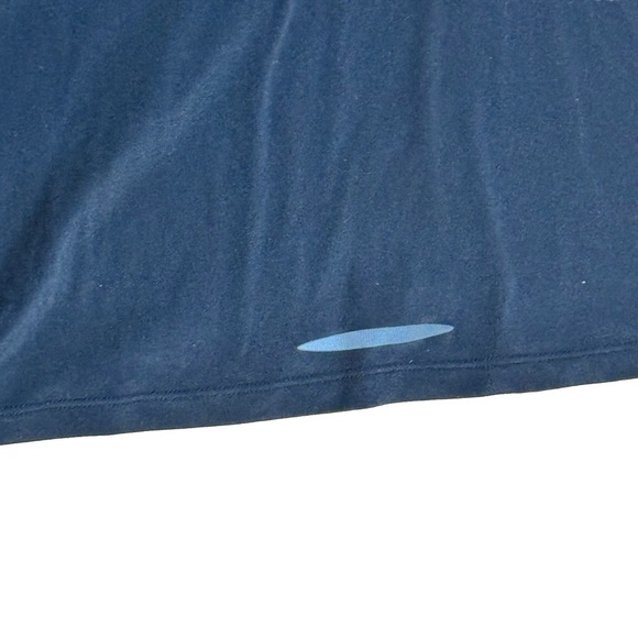 Under Armour Black Fitted Mesh Back Long Sleeve T-Shirt - Picture 5 of 5